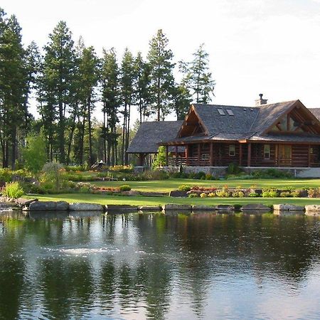 Glacier Mountain Lodge Кълъмбия Фолс Екстериор снимка